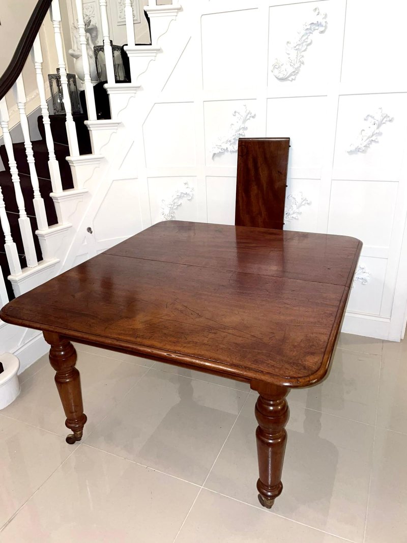 Antique Victorian Mahogany Extending Dining Table